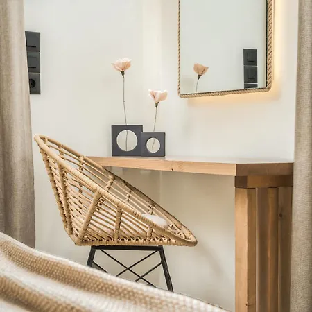 Aggeliki Apartman *